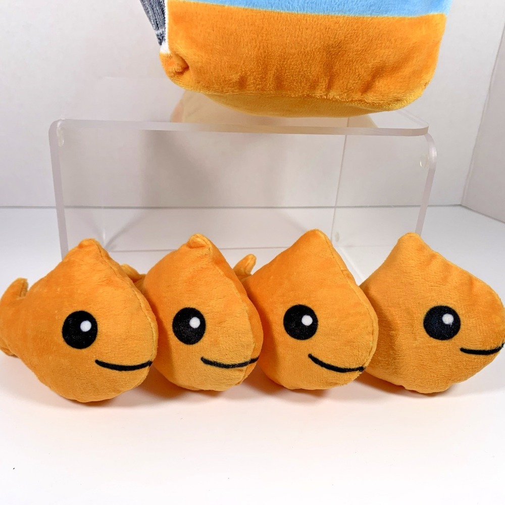 Go Fish 14" Fleece Plush Goldfish Snack Crackers Pillow w/ 4 Mini Removable Fish - Picture 9 of 15